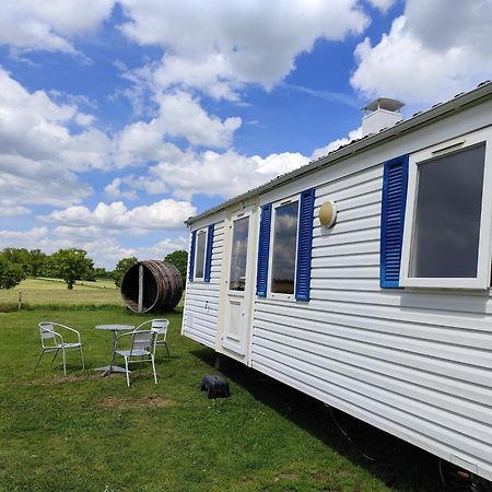 La Billardiere Camping A La Ferme Le Menil-Ciboult Экстерьер фото