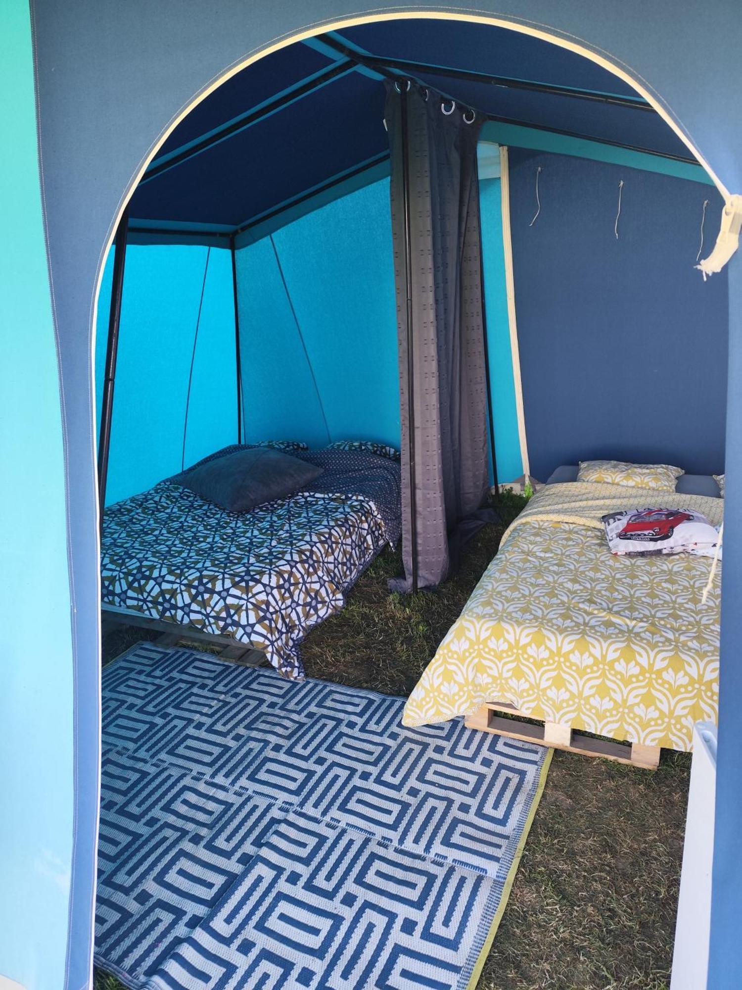 La Billardiere Camping A La Ferme Le Menil-Ciboult Экстерьер фото